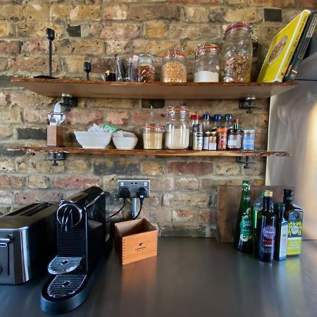 Bright & Beautiful Loft 10Mins To Shoreditch Лондон Екстериор снимка