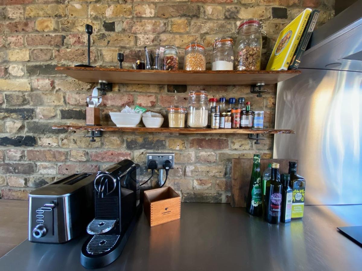 Bright & Beautiful Loft 10Mins To Shoreditch Лондон Екстериор снимка